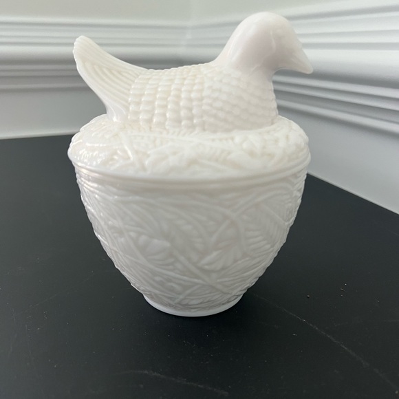 Vintage Avon milk glass duck trinket dish - Picture 2 of 6